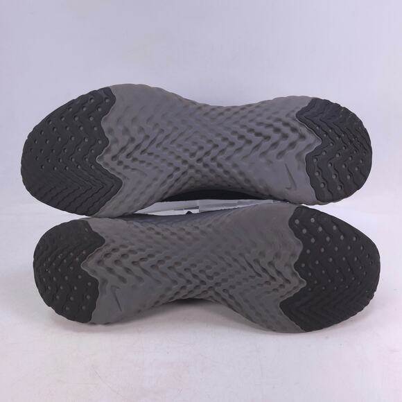 Nike Epic React Flyknit 2 Athletic Shoe Mens Size 13 BQ8928-001 Black Gray - Picture 7 of 10